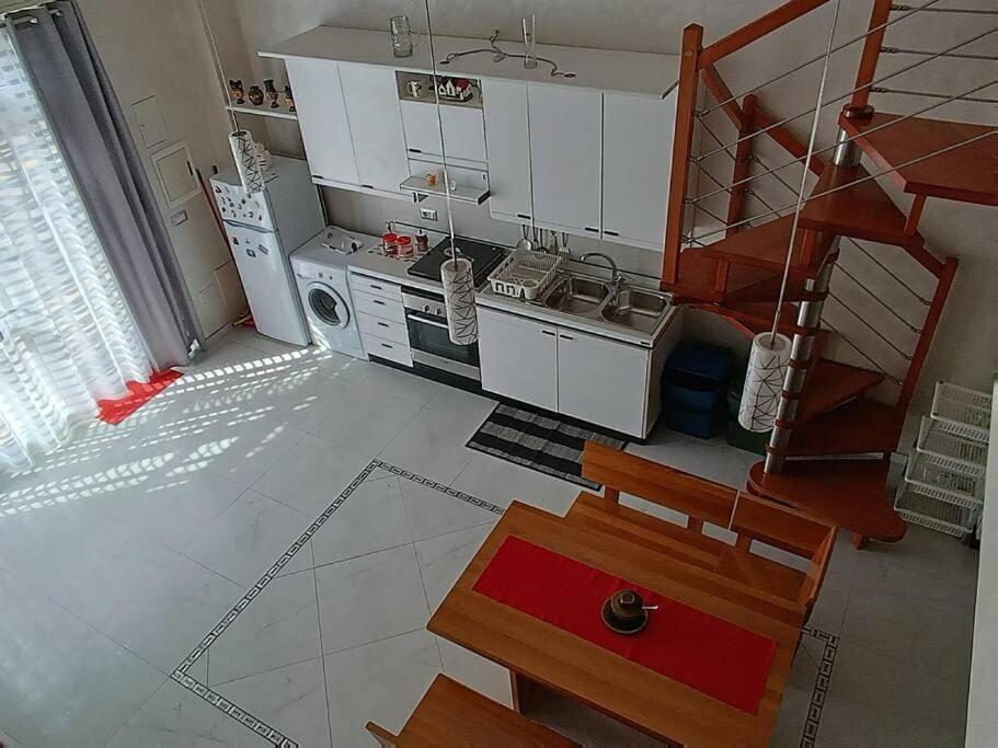 Casa Vacanza Raggio Di Sole Giovinazzo Exterior photo