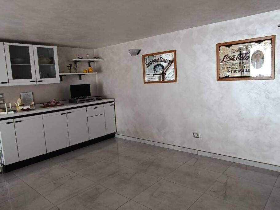 Casa Vacanza Raggio Di Sole Giovinazzo Exterior photo